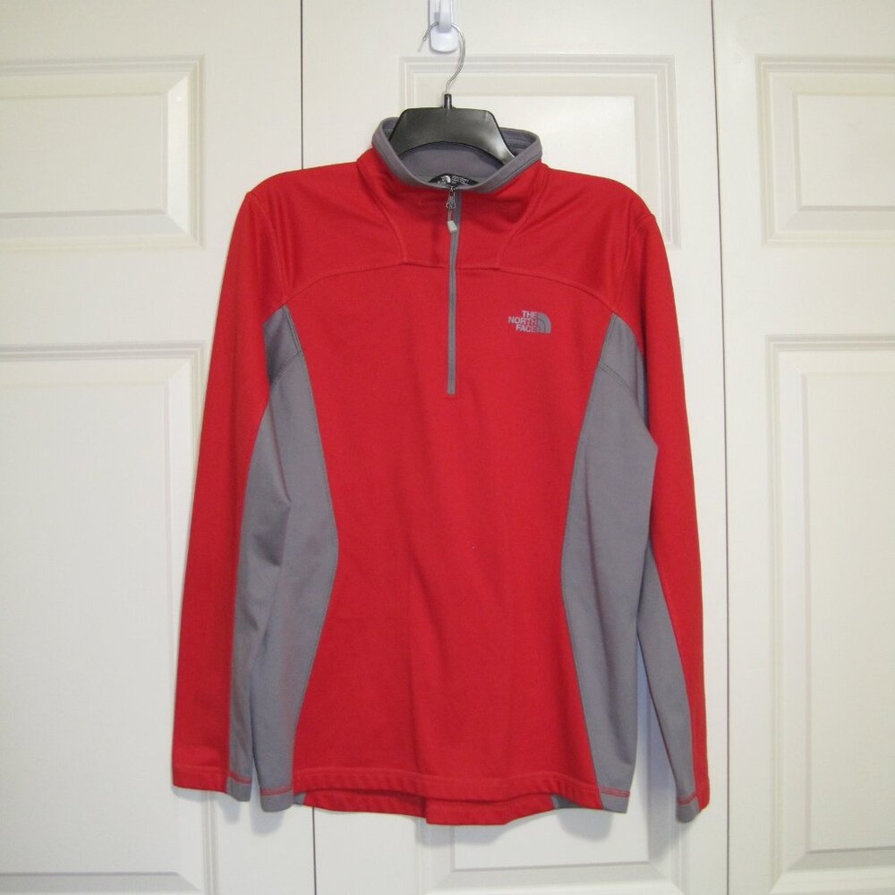 The North Face 1/4 zip sweatshirt sz S